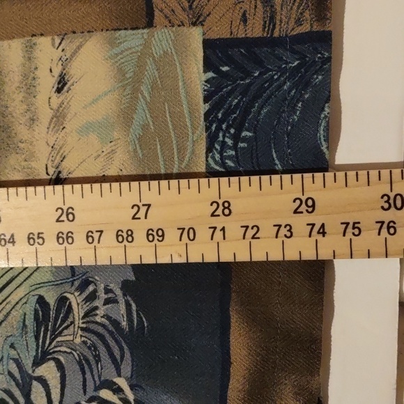 Paradise Cove Silk Men's Tropical Camp Shirt - Picture 7 of 9